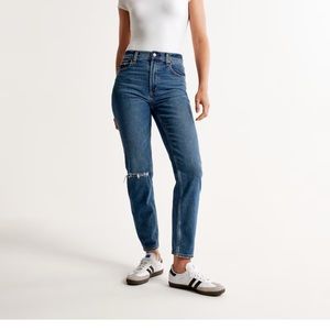 Abercrombie High Rise Mom Jean 12/31 long curve love